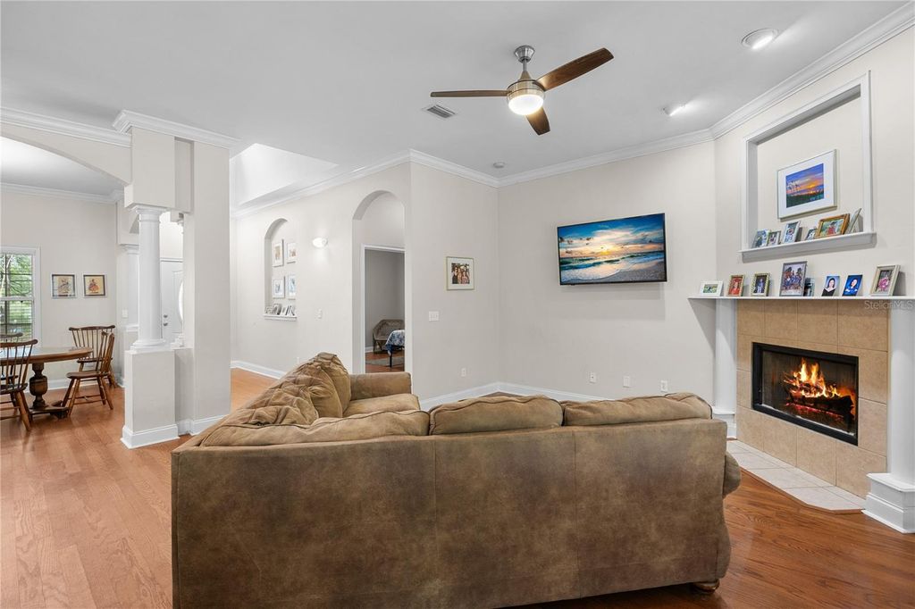 Image 11 of property listing at 21737 OLD PROVIDENCE ROAD, Alachua, FL 32615