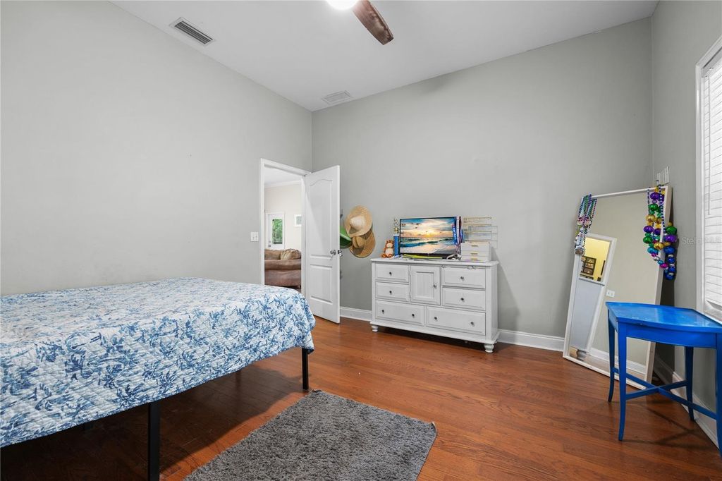 Image 21 of property listing at 21737 OLD PROVIDENCE ROAD, Alachua, FL 32615