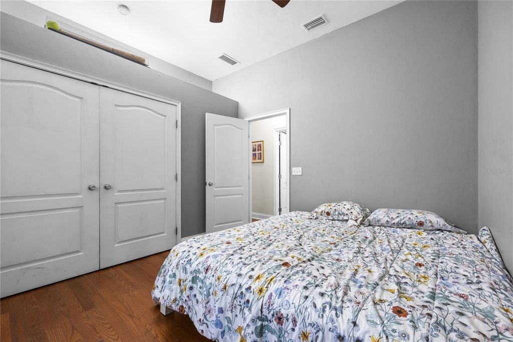 Image 25 of property listing at 21737 OLD PROVIDENCE ROAD, Alachua, FL 32615