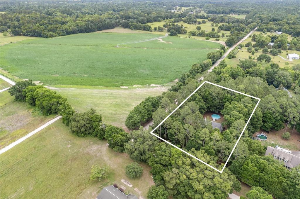 Image 29 of property listing at 21737 OLD PROVIDENCE ROAD, Alachua, FL 32615