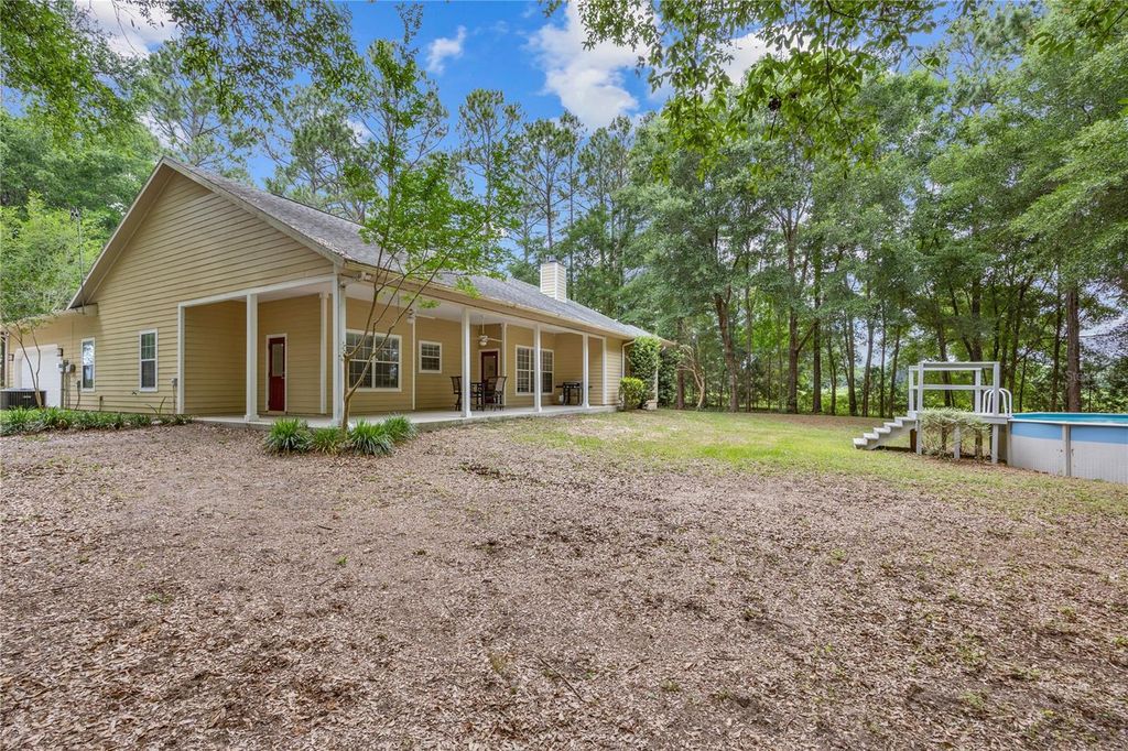 Image 4 of property listing at 21737 OLD PROVIDENCE ROAD, Alachua, FL 32615