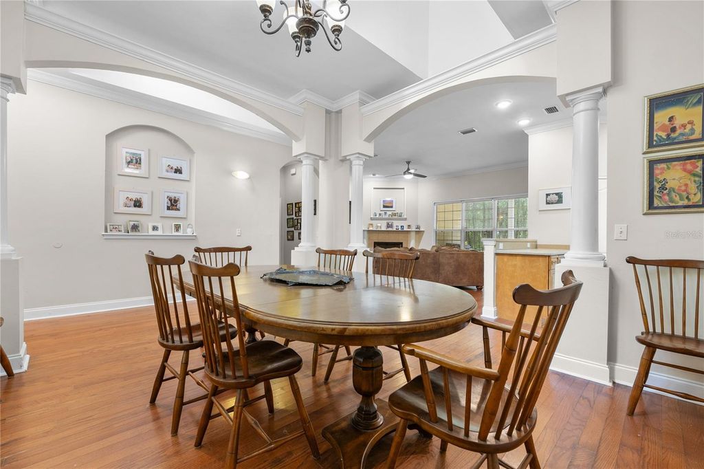 Image 9 of property listing at 21737 OLD PROVIDENCE ROAD, Alachua, FL 32615