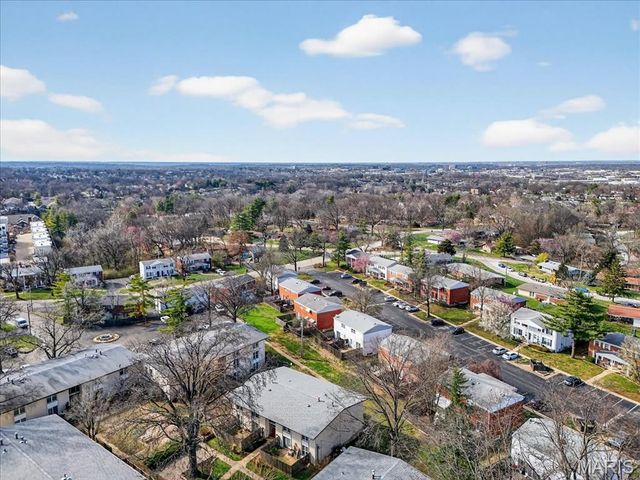 10457 Briarbend Drive 8, St Louis, MO 63146