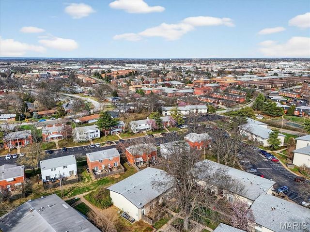 10457 Briarbend Drive 8, St Louis, MO 63146