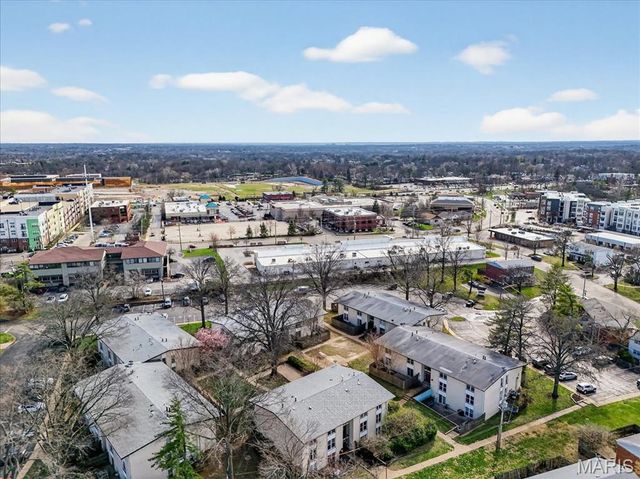 10457 Briarbend Drive 8, St Louis, MO 63146