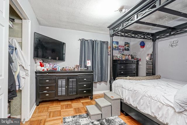 2 BRYN MAWR AVE, Stratford, NJ 08084