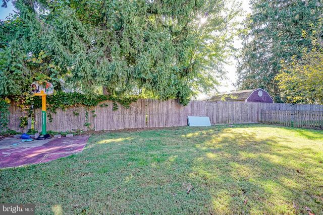 2 BRYN MAWR AVE, Stratford, NJ 08084
