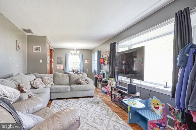 2 BRYN MAWR AVE, Stratford, NJ 08084
