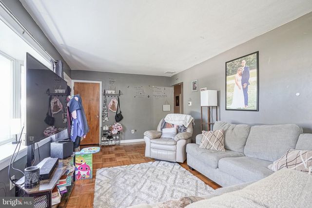 2 BRYN MAWR AVE, Stratford, NJ 08084