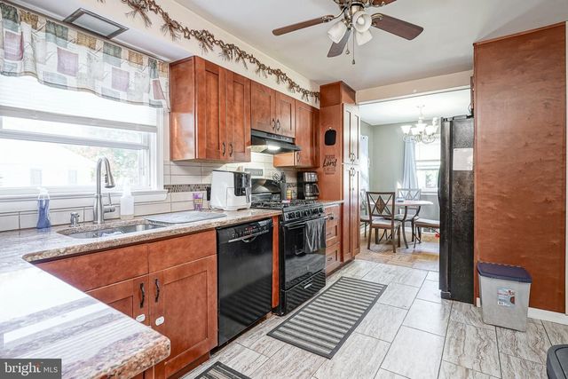 2 BRYN MAWR AVE, Stratford, NJ 08084