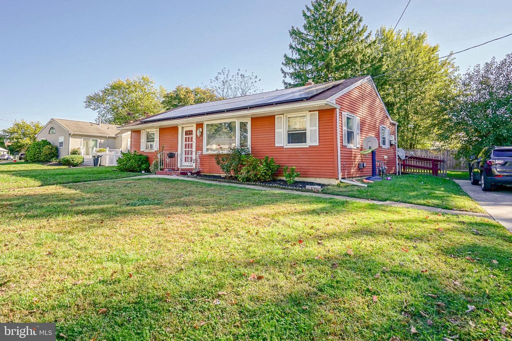 2 BRYN MAWR AVE, STRATFORD, NJ 08084 — exterior