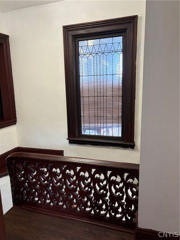 612 Lodi Street, Syracuse, NY 13203