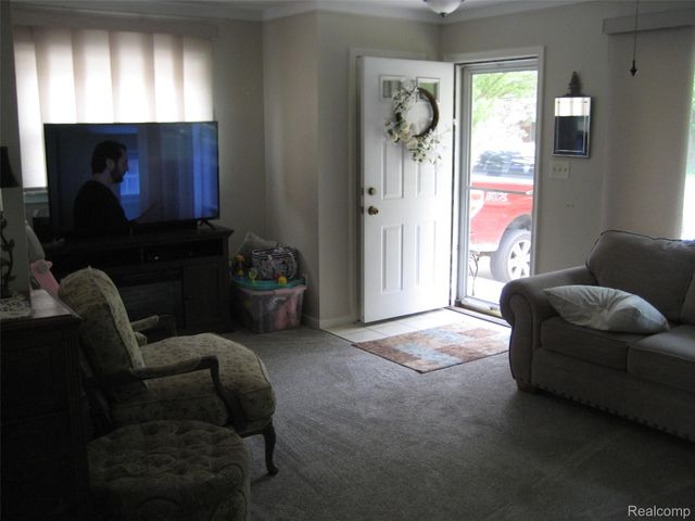 22039 Haskell Street, Taylor, MI 48180