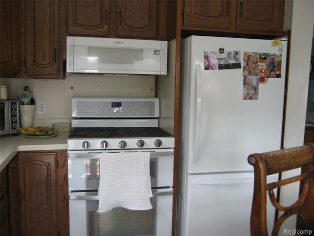 22039 Haskell Street, Taylor, MI 48180