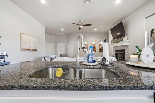 206 NW Granite Ave, Cache, OK 73527