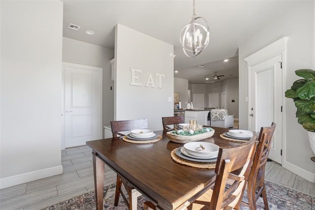 206 NW Granite Ave, Cache, OK 73527