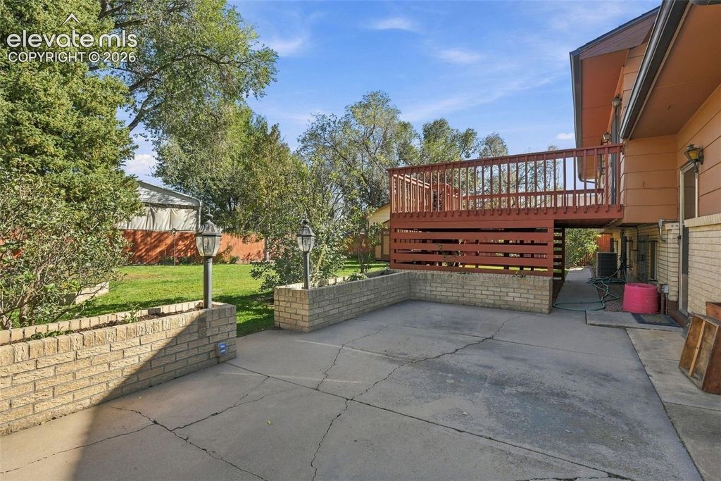 319 Fairfax Street, Colorado Springs, CO 80911 — photo 2
