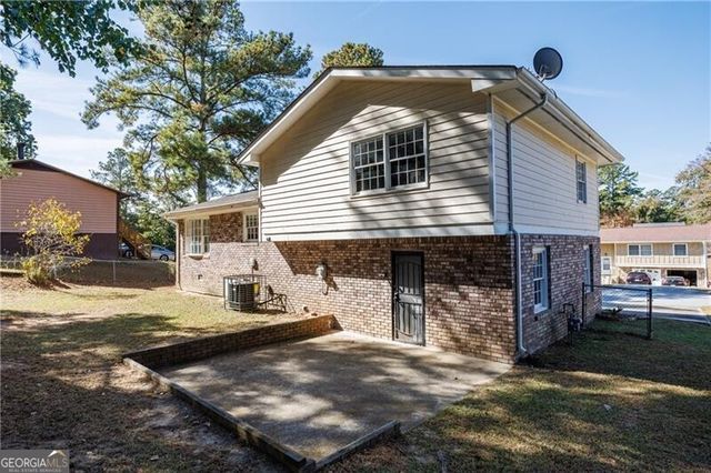 5755 Bearing Way, Atlanta, GA 30349