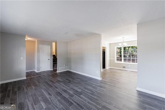 5755 Bearing Way, Atlanta, GA 30349