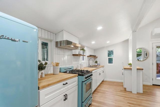 11669 Lakeshore Drive, Felton, CA 95018