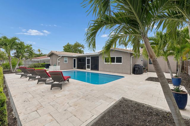 282 NE 27th Court, Boca Raton, FL 33431