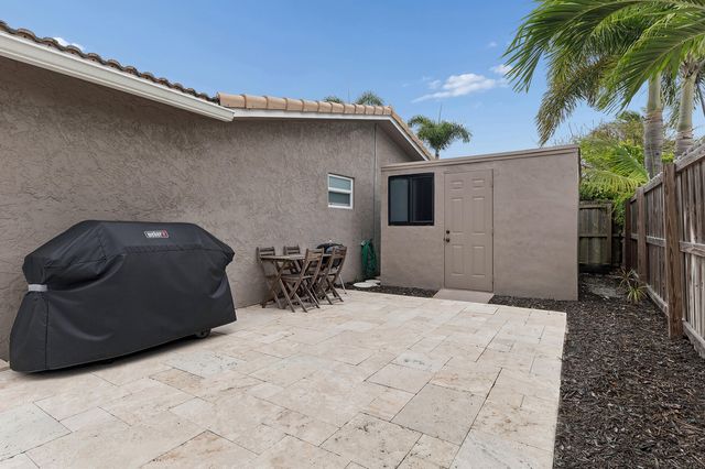 282 NE 27th Court, Boca Raton, FL 33431