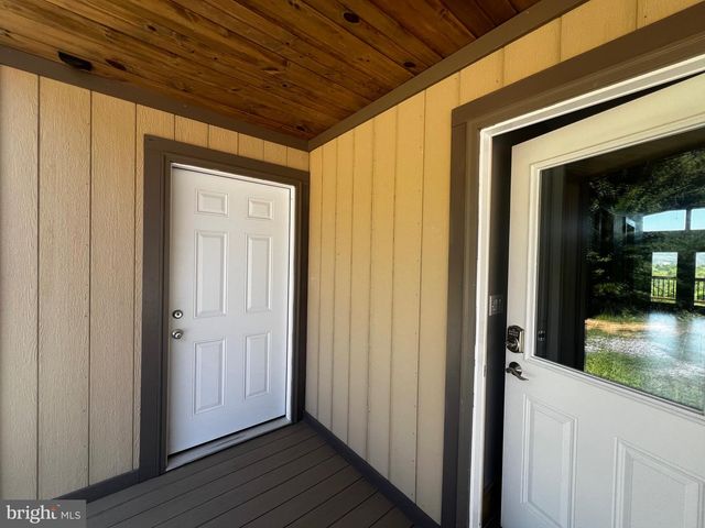 2066 DISPANET RD, Mathias, WV 26812