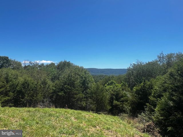 2066 DISPANET RD, Mathias, WV 26812