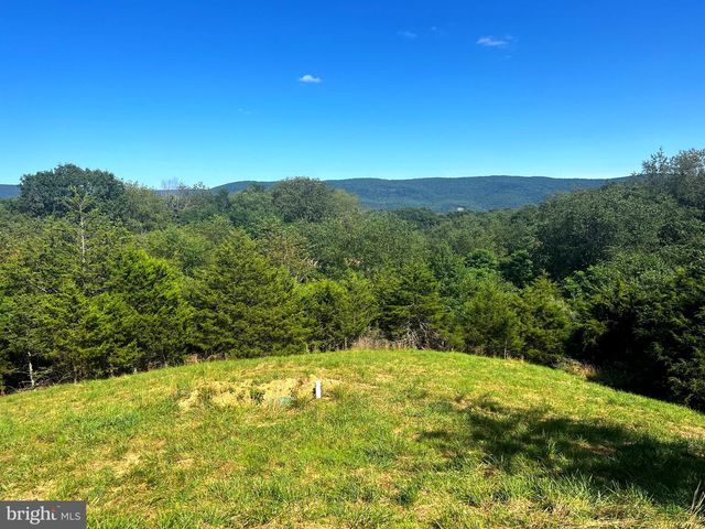 2066 DISPANET RD, Mathias, WV 26812