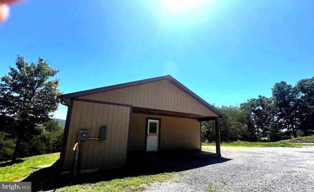 2066 DISPANET RD, Mathias, WV 26812