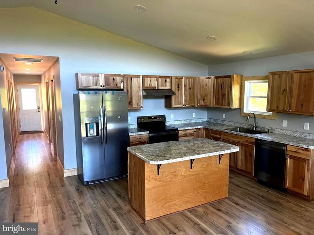 2066 DISPANET RD, Mathias, WV 26812