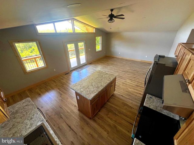 2066 DISPANET RD, Mathias, WV 26812
