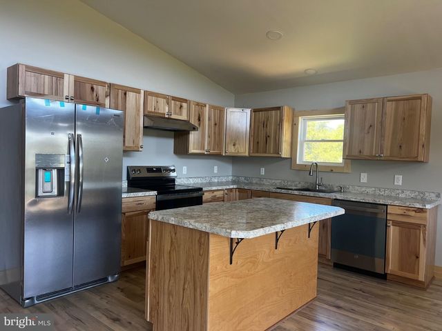 2066 DISPANET RD, Mathias, WV 26812