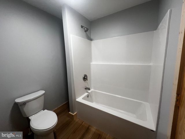 2066 DISPANET RD, Mathias, WV 26812