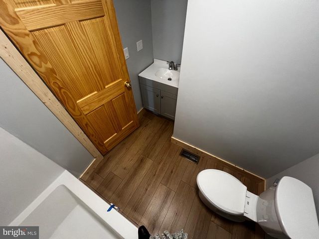2066 DISPANET RD, Mathias, WV 26812