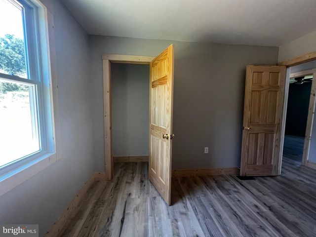 2066 DISPANET RD, Mathias, WV 26812