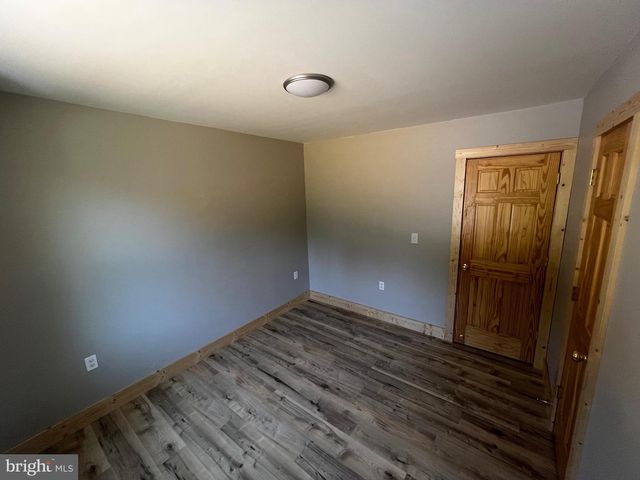 2066 DISPANET RD, Mathias, WV 26812