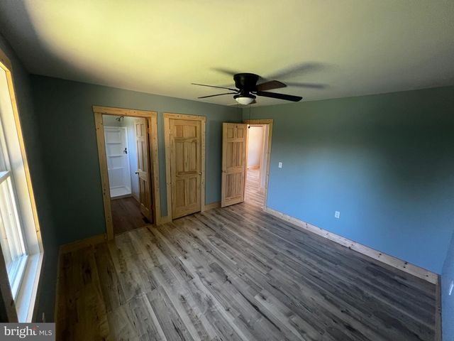 2066 DISPANET RD, Mathias, WV 26812