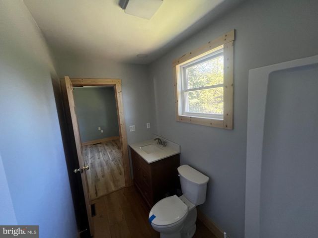 2066 DISPANET RD, Mathias, WV 26812