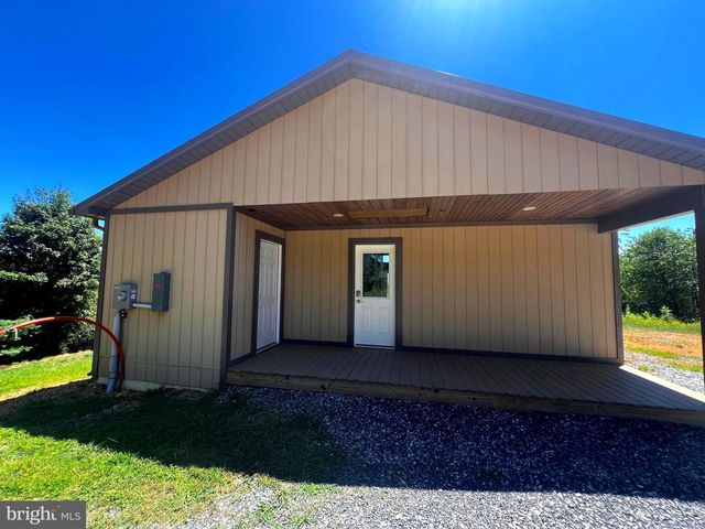 2066 DISPANET RD, Mathias, WV 26812
