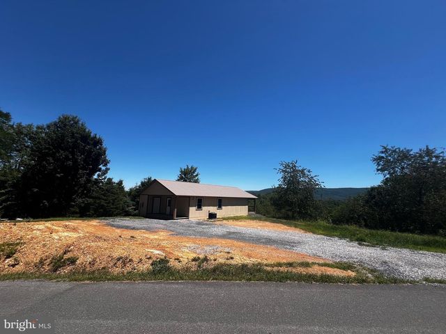 2066 DISPANET RD, Mathias, WV 26812