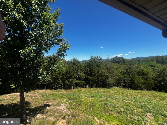 2066 DISPANET RD, Mathias, WV 26812