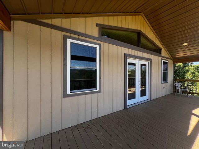 2066 DISPANET RD, Mathias, WV 26812
