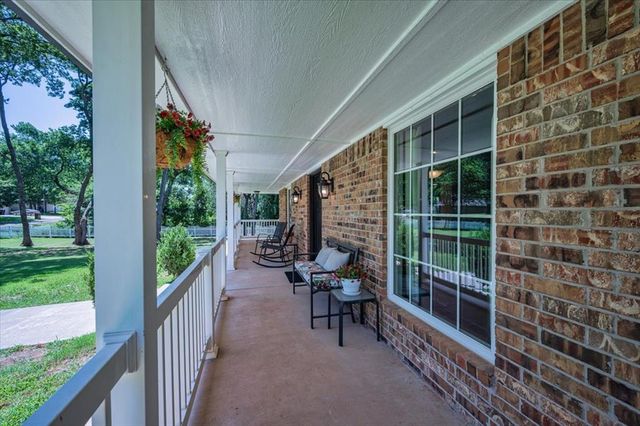 834 County Street 2984, Blanchard, OK 73010