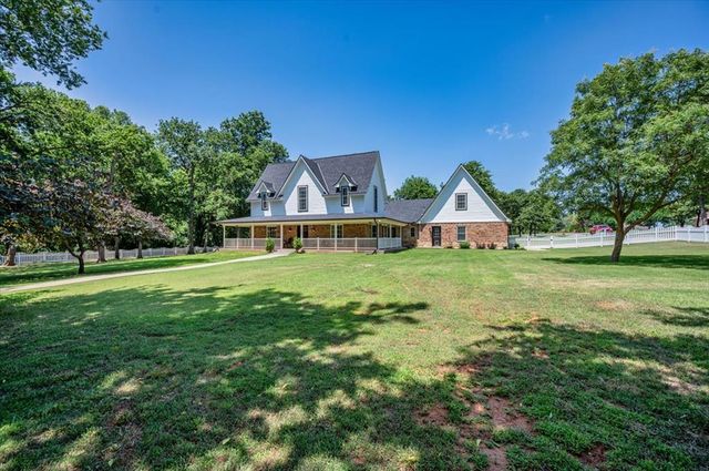 834 County Street 2984, Blanchard, OK 73010