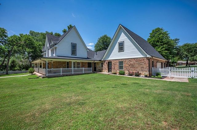 834 County Street 2984, Blanchard, OK 73010