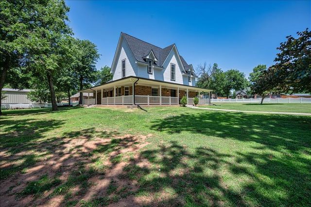 834 County Street 2984, Blanchard, OK 73010