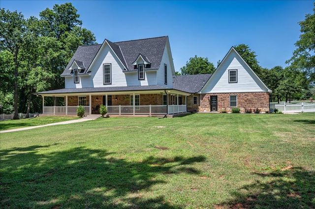 834 County Street 2984, Blanchard, OK 73010