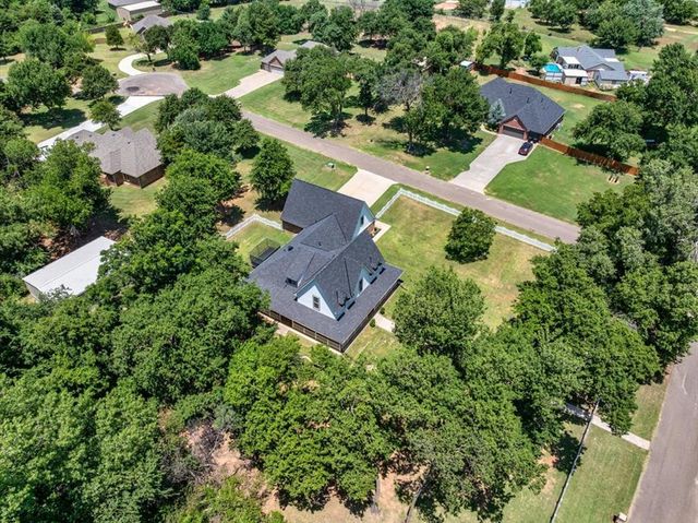 834 County Street 2984, Blanchard, OK 73010