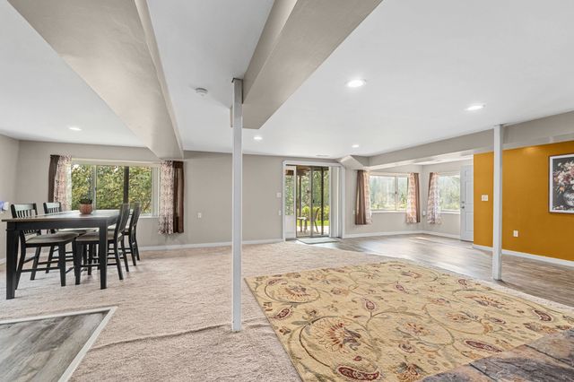 14361 E Bigelow Gulch Rd, Spokane, WA 99217